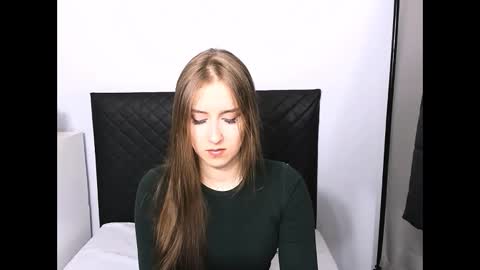 VanessaTrue online show from March 29, 4:19 pm