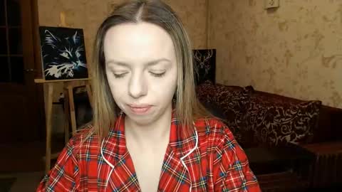 VanillaMuffin online show from March 3, 7:10 am