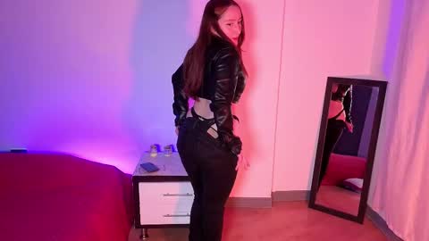 Elizabeth online show from October 2, 11:58 pm