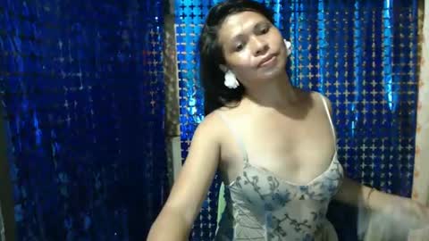 vannah_locca online show from February 18, 7:32 am