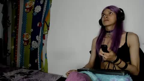 vannellope_vladimir online show from June 18, 4:01 pm