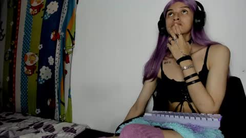 vannellope_vladimir online show from June 19, 4:02 pm