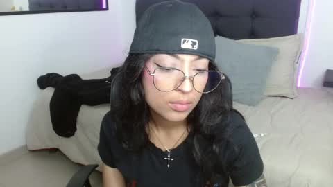 vane online show from April 19, 7:38 pm