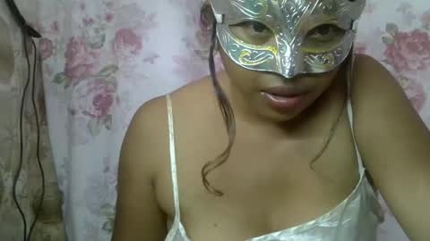 vannilah online show from December 1, 5:38 am