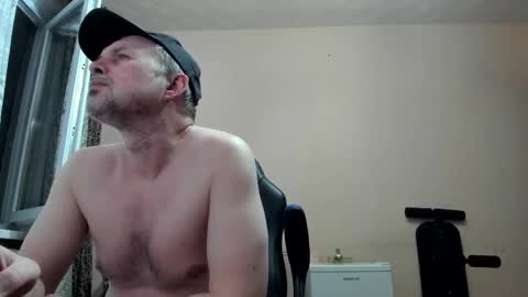 vano_822 online show from May 15, 6:15 pm