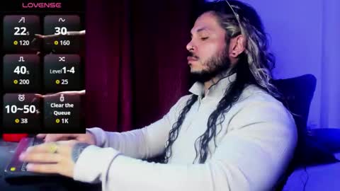 vanvelckan_ online show from October 5, 6:44 am