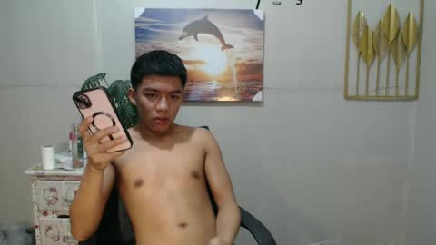 vanxxx2005 online show from December 14, 7:46 pm