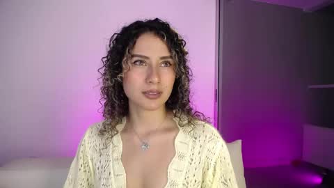 varenka_ivanova22 online show from April 14, 5:33 am