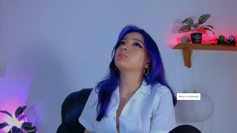 Snapshot of vayolett_dakotta chatting on October 21, 2:38 am Vayolett online show from October 21, 2:38 am