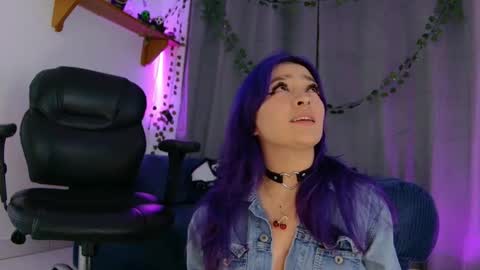 Vayolett online show from November 29, 3:03 am