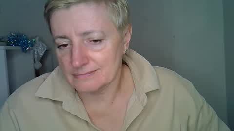 vea_motty online show from January 8, 5:30 pm