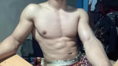 veilofstrength11 online show from November 12, 7:05 pm