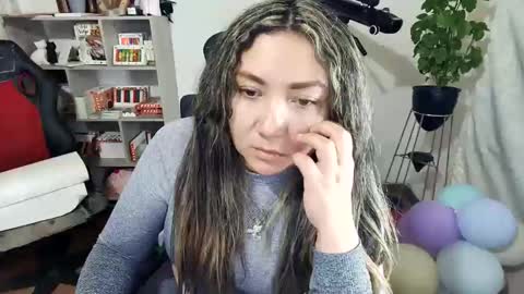 Im VelaI will be Christmas and New Year with my family December 22 to January 13 I will miss you guys. online show from October 25, 5:41 am