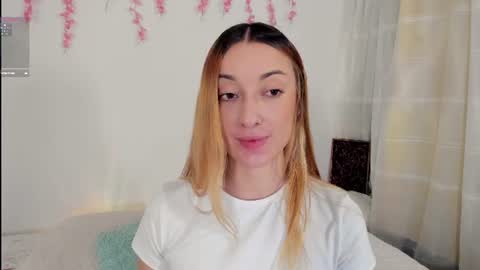 velvet_00 online show from June 19, 3:23 am
