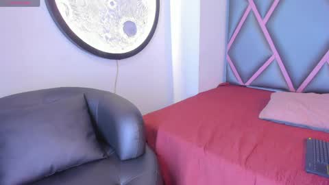 Stefany Y Diego online show from May 11, 4:04 pm