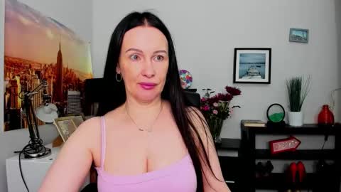 Snapshot of velvet_jasmine chatting on September 29, 5:28 am Jasmine online show from September 29, 5:28 am