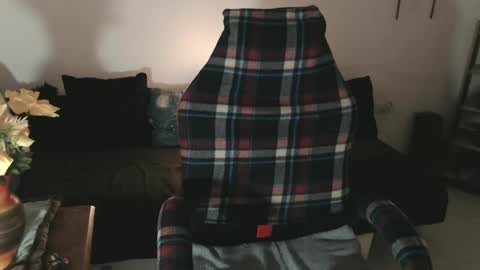 Snapshot of velvet_lips01 chatting on October 6, 9:43 pm Andrea online show from October 6, 9:43 pm