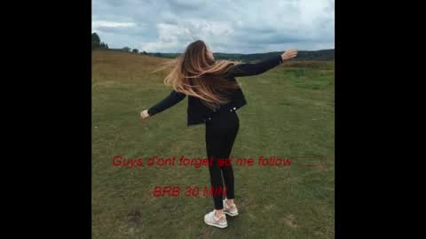 velvetmoon123 online show from March 19, 8:09 am