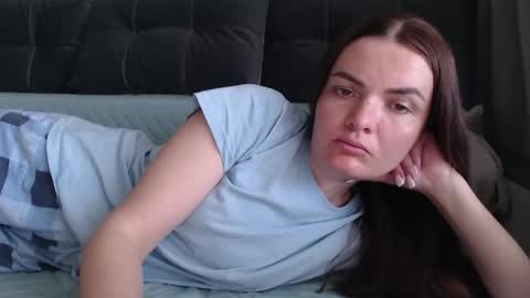 velvetmoon123 online show from April 14, 12:41 pm