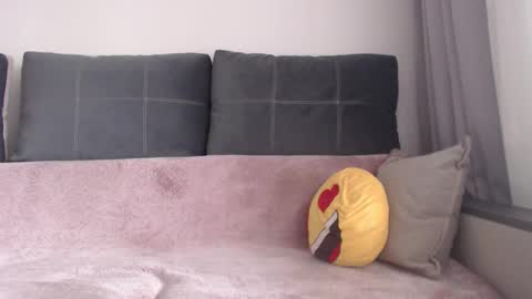 velvetmoon123 online show from March 28, 8:49 am