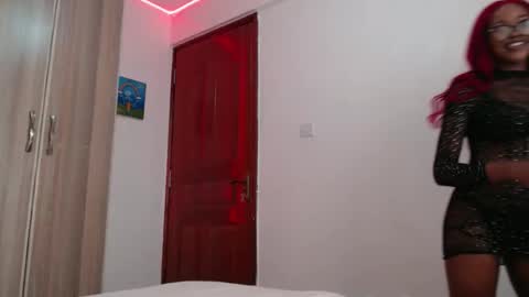 COCO XOXO online show from April 10, 6:41 am