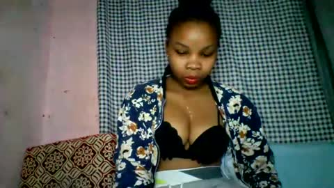 velyssa online show from July 23, 10:46 am