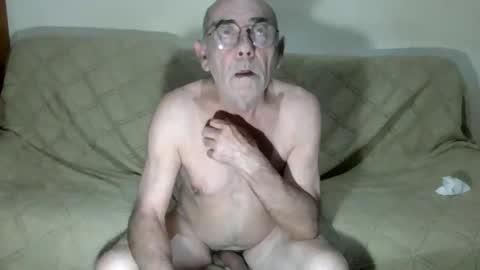 Snapshot of ventura50 chatting on October 25, 10:32 pm ventura50 online show from October 25, 10:32 pm