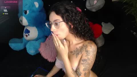 eva online show from November 23, 11:25 pm