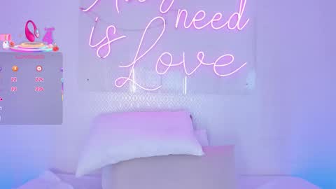 venus_nite online show from November 19, 8:07 pm