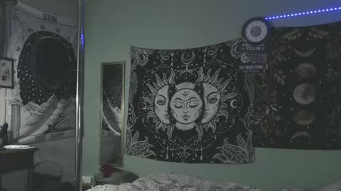 Miss Venus online show from October 25, 12:22 am