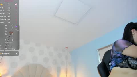 VENUS online show from April 22, 12:45 pm