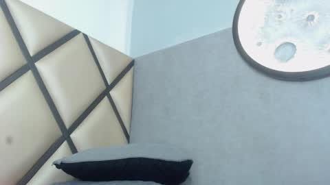 venuss_03 online show from May 26, 3:45 am
