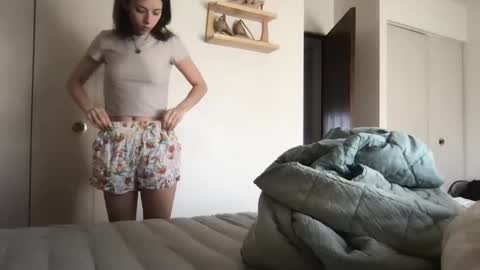 venustheflytrap online show from October 8, 3:07 pm