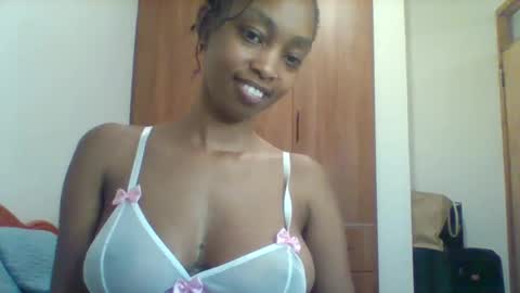 verabright2 online show from May 9, 9:54 pm
