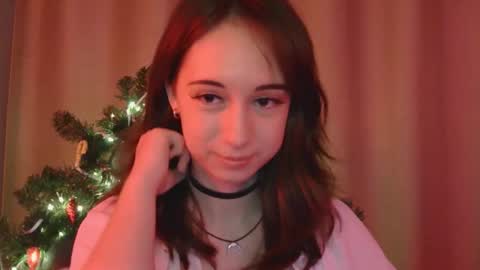 Una online show from December 19, 1:06 pm