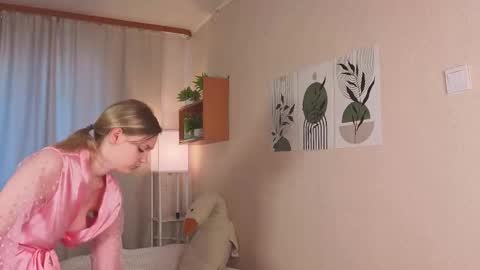 Veronica online show from September 12, 4:14 am