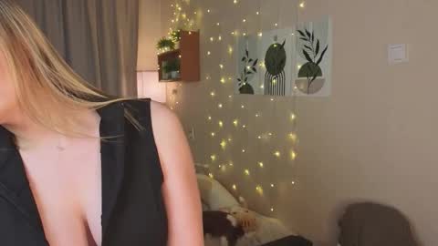 Veronica online show from November 14, 12:18 pm