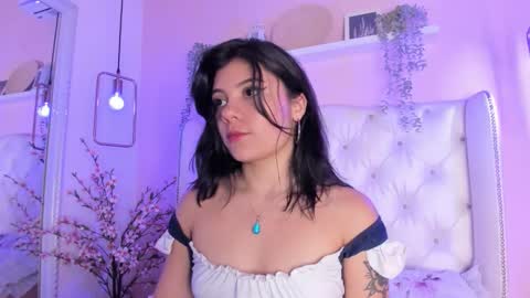 Vero online show from February 10, 4:37 am