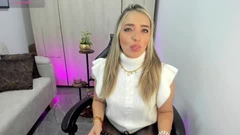 Catalina online show from January 12, 3:08 pm