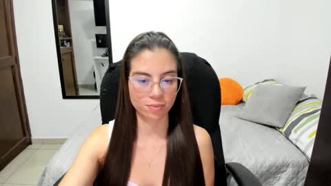 Veronica Miller online show from April 24, 3:19 am