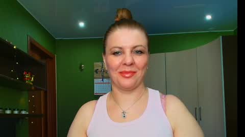VeronikawGold online show from June 6, 7:25 am