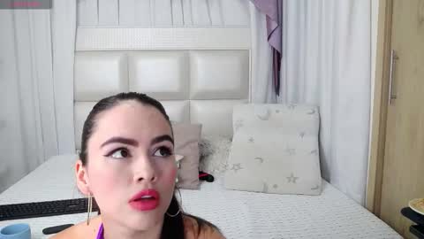 Snapshot of verosantana1 chatting on October 16, 1:05 am Vernica online show from October 16, 1:05 am