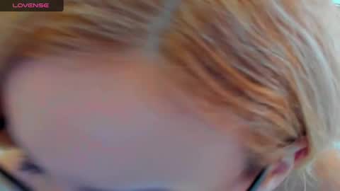 Snapshot of verrasweet4u chatting on February 2, 10:56 am VerraSweet4u online show from February 2, 10:56 am