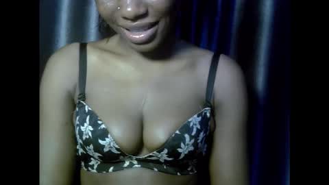 verywetpussy  online show from November 12, 8:49 am