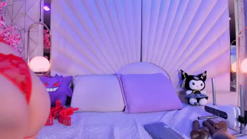 Vesper Velvet  online show from April 21, 5:03 am