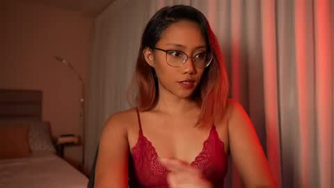 Vexa Nyx online show from May 18, 11:49 am