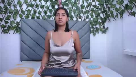 Snapshot of vfridaper chatting on September 30, 12:15 pm Frida online show from September 30, 12:15 pm