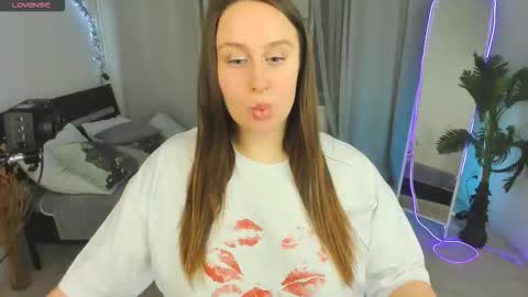 Camilla online show from January 15, 11:08 am