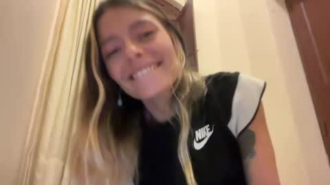 papichulo y mamichula online show from July 14, 2:05 am