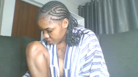 Snapshot of vibegoddess chatting on October 5, 6:11 am tasha online show from October 5, 6:11 am